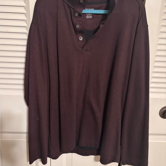Van Heusen Classic Fit Henley in Auburn - Picture 1 of 3